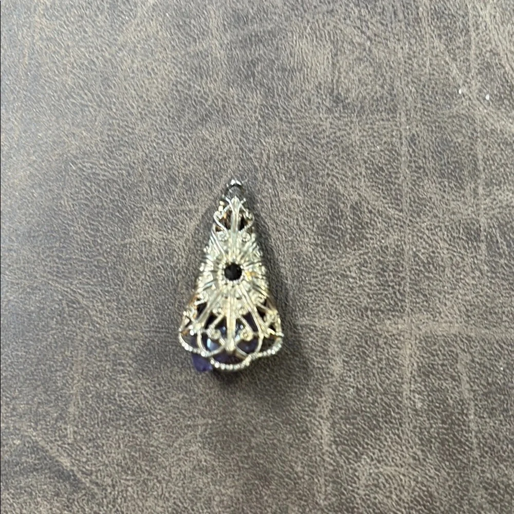 Vintage Handmade Elegant Brass and Amethyst Pendant - Picture 2 of 3